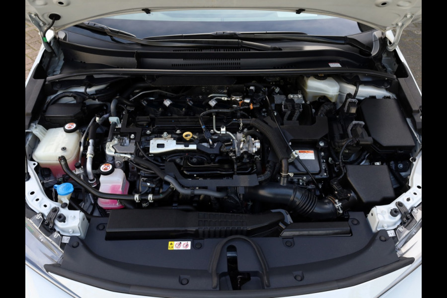 Toyota Corolla Touring Sports 2.0 Hybrid GR-Sport Plus | Panoramadak | JBL Audio | Head-Up