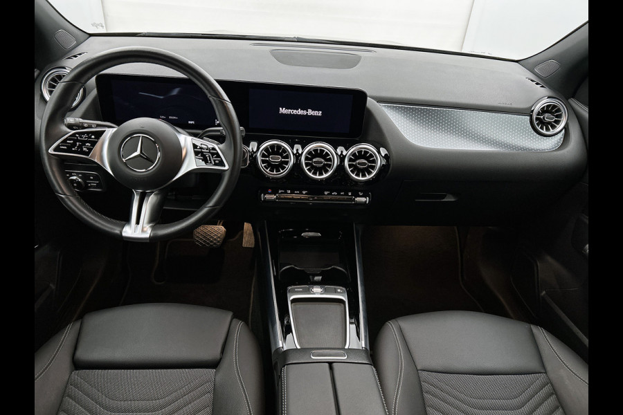 Mercedes-Benz EQA 250+ Business Line 71 kWh Ledkoplampen | Sfeerverlichting | Achteruitrijcamera | Stoelverwarming. Inclusief 24 maanden MB Certified garantie voor Europa.