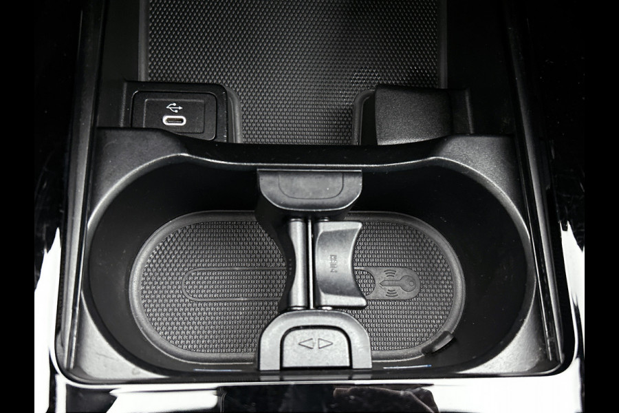 Mercedes-Benz EQA 250+ Business Line 71 kWh Ledkoplampen | Sfeerverlichting | Achteruitrijcamera | Stoelverwarming. Inclusief 24 maanden MB Certified garantie voor Europa.