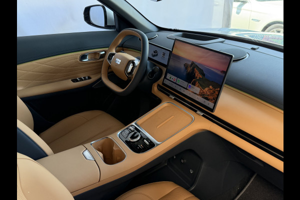 GEELY Starray EM-i 1.5 MAX+ PHEV LONG RANGE BRUIN LEER 29,8 KWH | 136km WLTP | PANORAMADAK | MASSAGE /STOEL/VERW/KOELING Geely Wijchen
