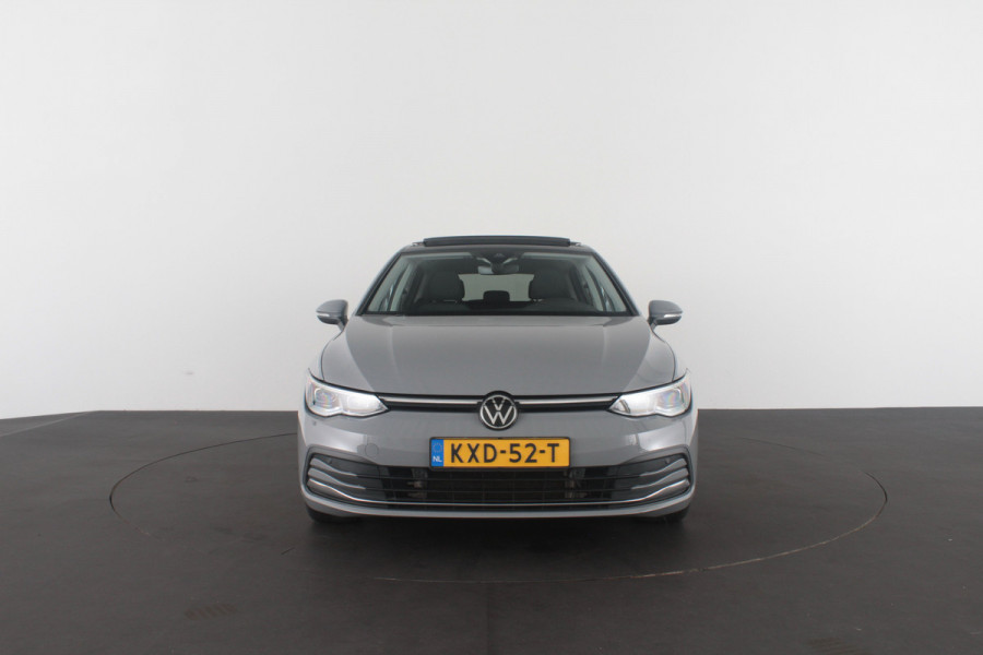 Volkswagen Golf 1.4 eHybrid > Pano.schuifdak/Moonstone Grey/Memory/17 inch