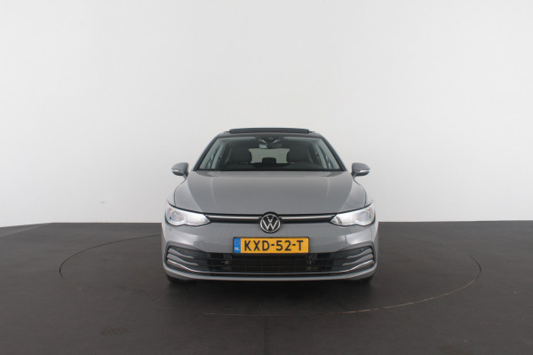 Volkswagen Golf 1.4 eHybrid > Pano.schuifdak/Moonstone Grey/Memory/17 inch
