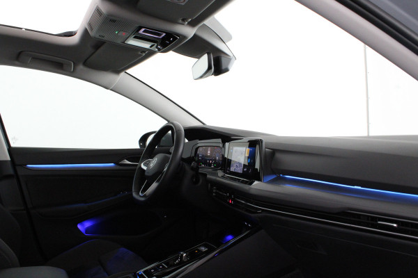 Volkswagen Golf 1.4 eHybrid > Pano.schuifdak/Moonstone Grey/Memory/17 inch