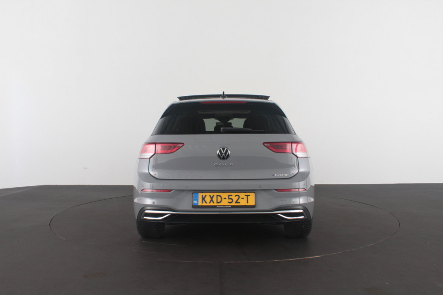 Volkswagen Golf 1.4 eHybrid > Pano.schuifdak/Moonstone Grey/Memory/17 inch
