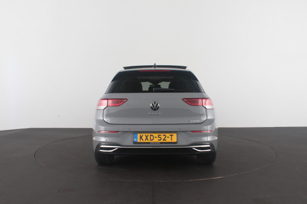 Volkswagen Golf 1.4 eHybrid > Pano.schuifdak/Moonstone Grey/Memory/17 inch