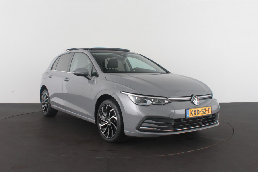 Volkswagen Golf 1.4 eHybrid > Pano.schuifdak/Moonstone Grey/Memory/17 inch