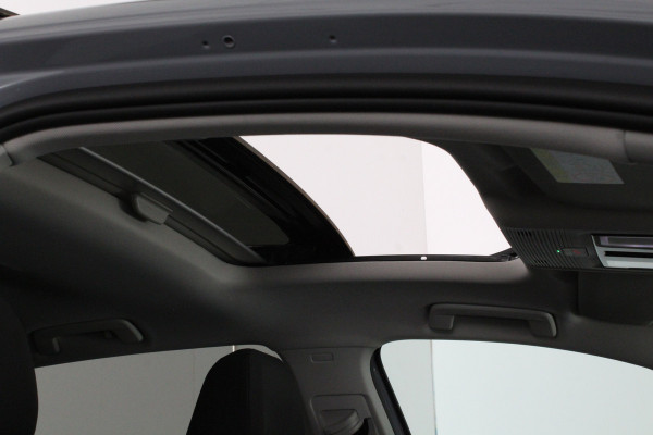 Volkswagen Golf 1.4 eHybrid > Pano.schuifdak/Moonstone Grey/Memory/17 inch