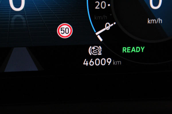 Volkswagen Golf 1.4 eHybrid > Pano.schuifdak/Moonstone Grey/Memory/17 inch