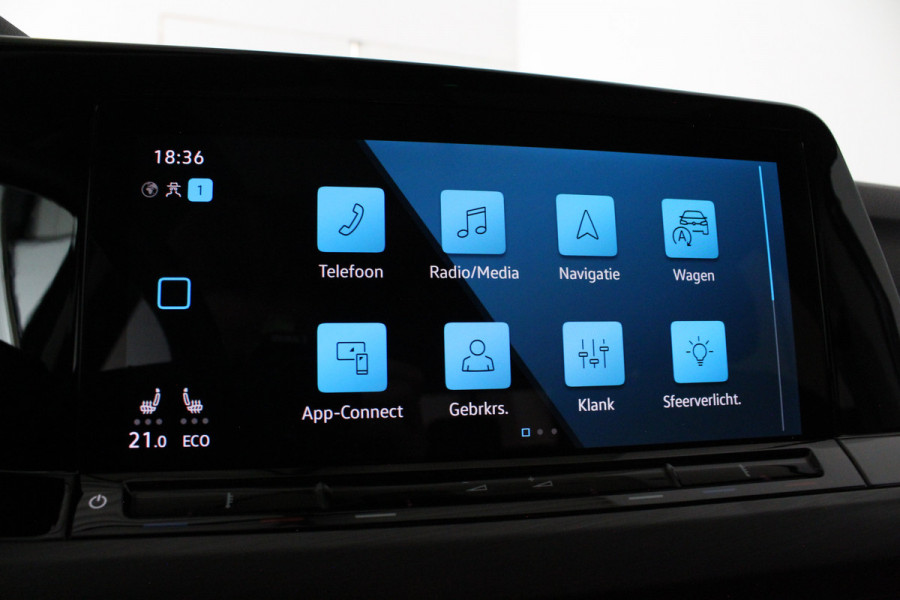 Volkswagen Golf 1.4 eHybrid > Pano.schuifdak/Moonstone Grey/Memory/17 inch