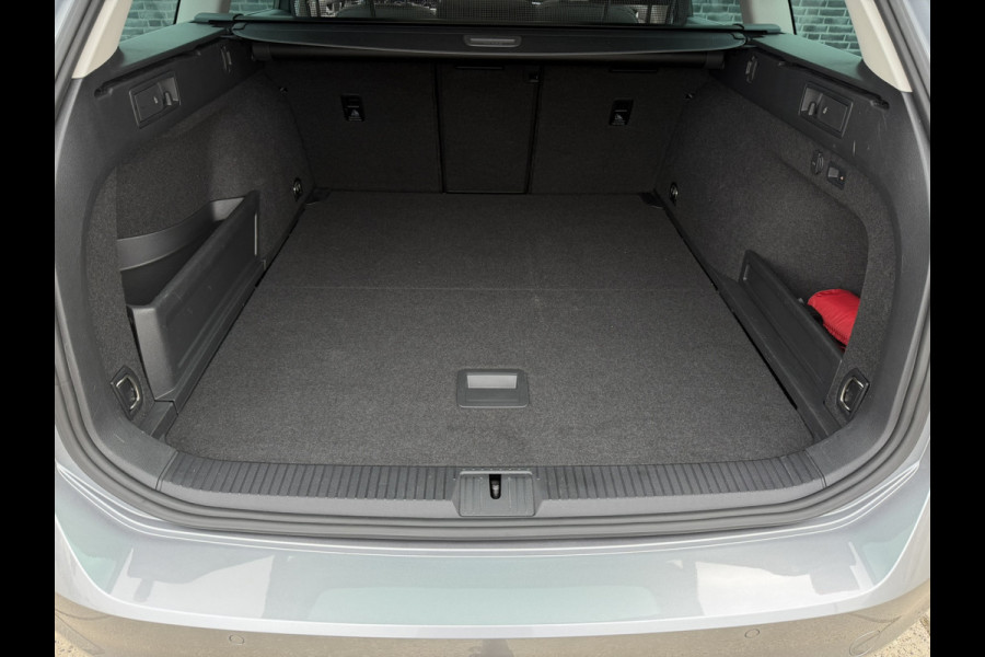 Volkswagen Passat Variant 1.4 TSI PHEV GTE Business | Pano | Elek. Trekhaak | Carplay | LED | Camera | Navi | Alcantara