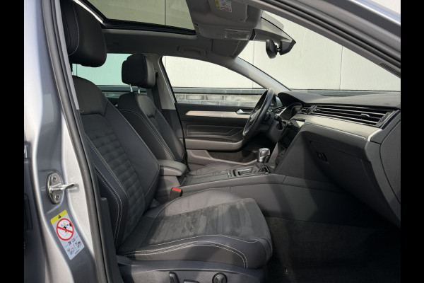 Volkswagen Passat Variant 1.4 TSI PHEV GTE Business | Pano | Elek. Trekhaak | Carplay | LED | Camera | Navi | Alcantara