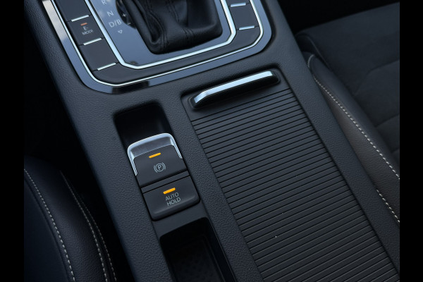Volkswagen Passat Variant 1.4 TSI PHEV GTE Business | Pano | Elek. Trekhaak | Carplay | LED | Camera | Navi | Alcantara