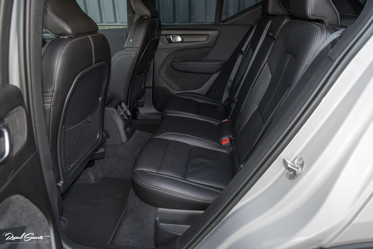 Volvo XC40 1.5 T4 Plug-in hybrid Plus Dark | Adaptieve cruise | Harman Kardon | Memory | Blis |