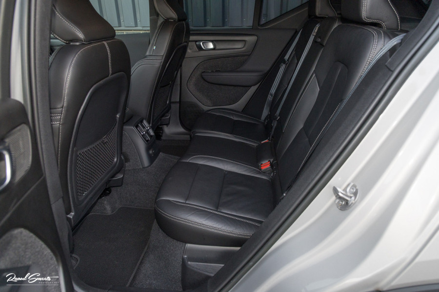 Volvo XC40 1.5 T4 Plug-in hybrid Plus Dark | Adaptieve cruise | Harman Kardon | Memory | Blis |