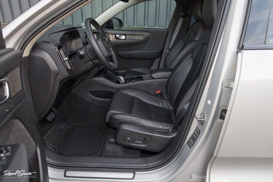 Volvo XC40 1.5 T4 Plug-in hybrid Plus Dark | Adaptieve cruise | Harman Kardon | Memory | Blis |