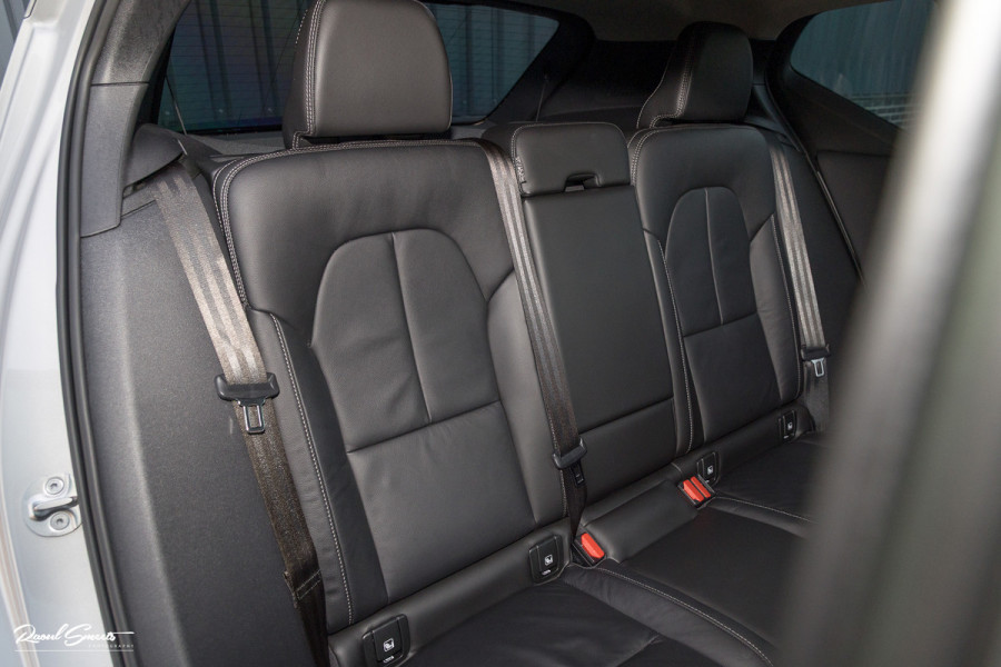 Volvo XC40 1.5 T4 Plug-in hybrid Plus Dark | Adaptieve cruise | Harman Kardon | Memory | Blis |