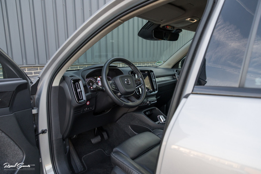 Volvo XC40 1.5 T4 Plug-in hybrid Plus Dark | Adaptieve cruise | Harman Kardon | Memory | Blis |