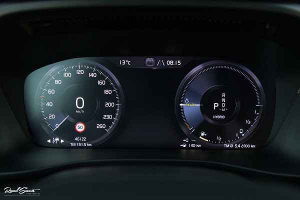 Volvo XC40 1.5 T4 Plug-in hybrid Plus Dark | Adaptieve cruise | Harman Kardon | Memory | Blis |