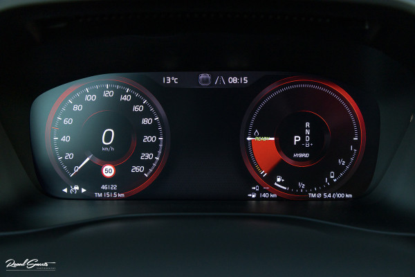 Volvo XC40 1.5 T4 Plug-in hybrid Plus Dark | Adaptieve cruise | Harman Kardon | Memory | Blis |