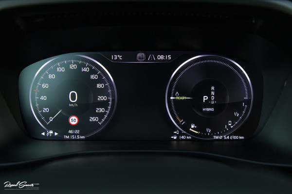 Volvo XC40 1.5 T4 Plug-in hybrid Plus Dark | Adaptieve cruise | Harman Kardon | Memory | Blis |