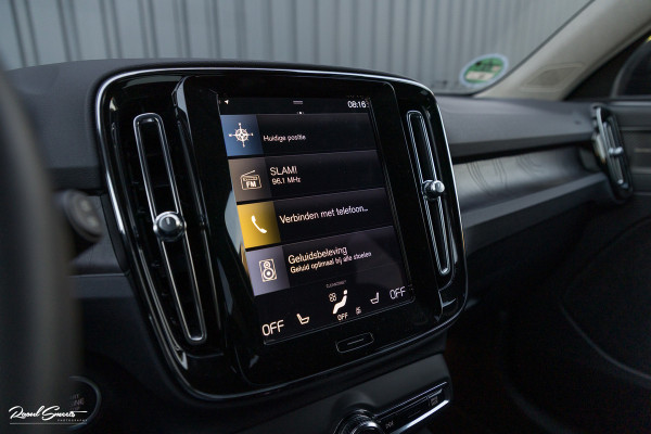Volvo XC40 1.5 T4 Plug-in hybrid Plus Dark | Adaptieve cruise | Harman Kardon | Memory | Blis |
