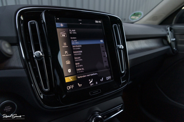 Volvo XC40 1.5 T4 Plug-in hybrid Plus Dark | Adaptieve cruise | Harman Kardon | Memory | Blis |