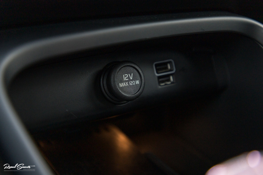 Volvo XC40 1.5 T4 Plug-in hybrid Plus Dark | Adaptieve cruise | Harman Kardon | Memory | Blis |