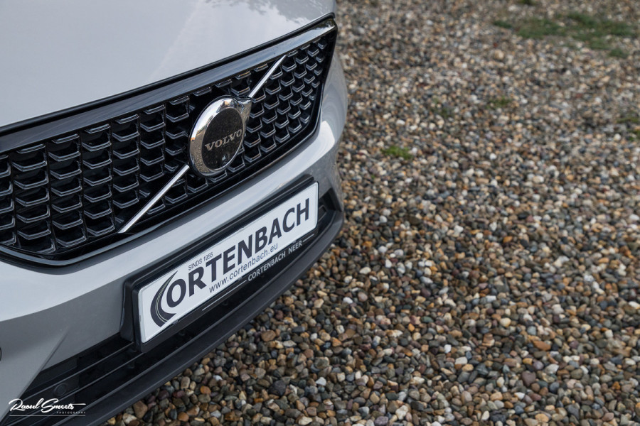 Volvo XC40 1.5 T4 Plug-in hybrid Plus Dark | Adaptieve cruise | Harman Kardon | Memory | Blis |