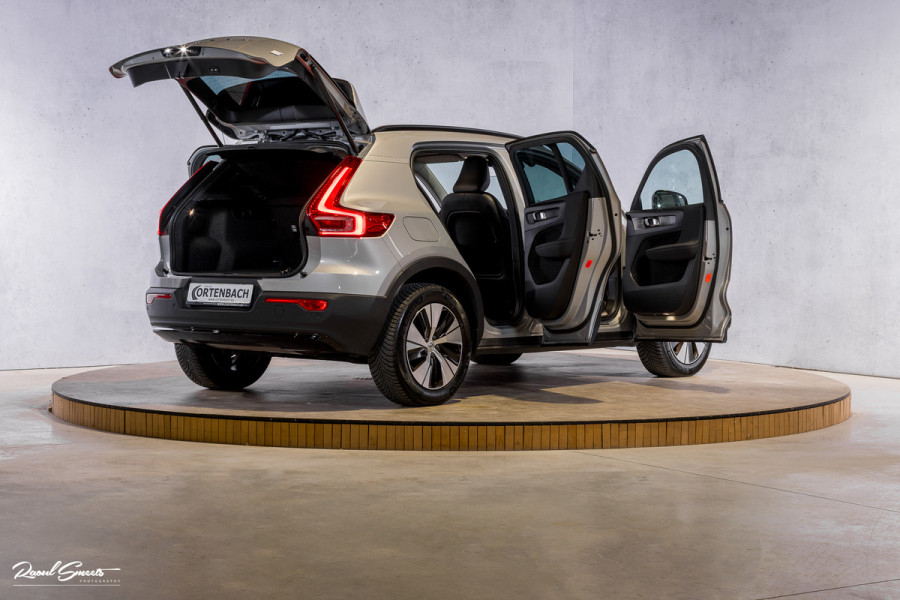 Volvo XC40 1.5 T4 Plug-in hybrid Plus Dark | Adaptieve cruise | Harman Kardon | Memory | Blis |