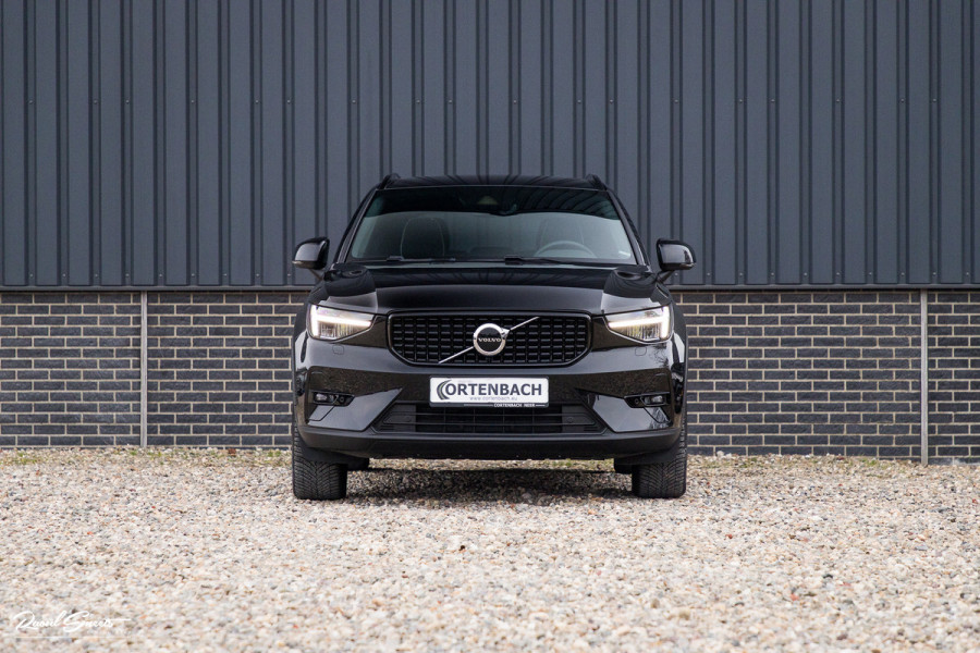 Volvo XC40 1.5 T4 Plug-in hybrid Plus Dark | Adaptieve cruise | Memory | Blis | Harman Kardon |
