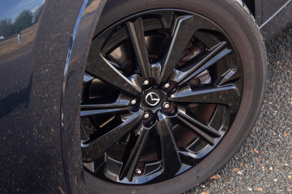 Mazda CX-60 2.5 e-SkyActiv PHEV Homura Plus 360 CAMERA / PANORAMA DAK / TREKHAAK / CARPLAY / DEALER AUTO / STOELKOELING