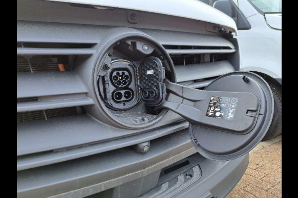 Mercedes-Benz eSprinter 420 81kWh Select Bakwagen - Laadklep 4.250 KG - L3 WB 433 cm