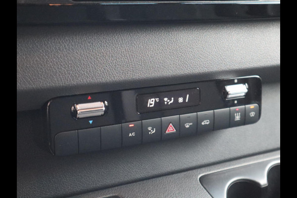 Mercedes-Benz eSprinter 420 81kWh Select Bakwagen - Laadklep 4.250 KG - L3 WB 433 cm
