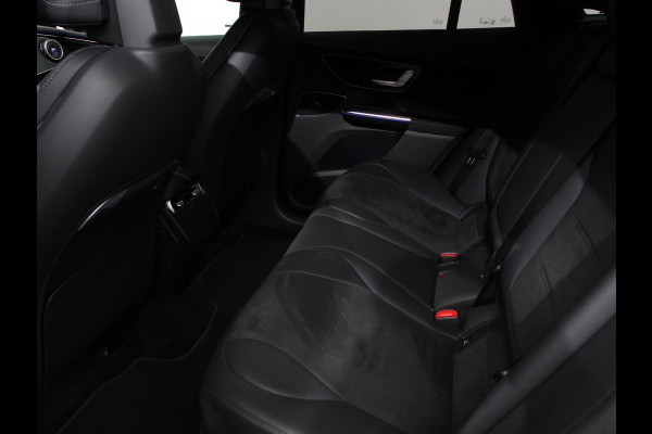 Mercedes-Benz EQE SUV 350 AMG Line Edition Advanced Plus 292 PK 4matic Climate control Adaptieve cruise control Parkeersensoren Achteruitrijcamera Sfeerverlichting Stoelverwarming Keyless LED Navigatie