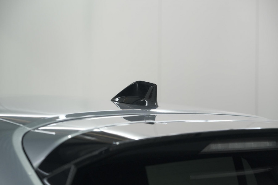 Peugeot 208 PureTech 100 Allure Pack | NIEUW MODEL | Apple CarPlay | Parkeersensoren | Climate Control