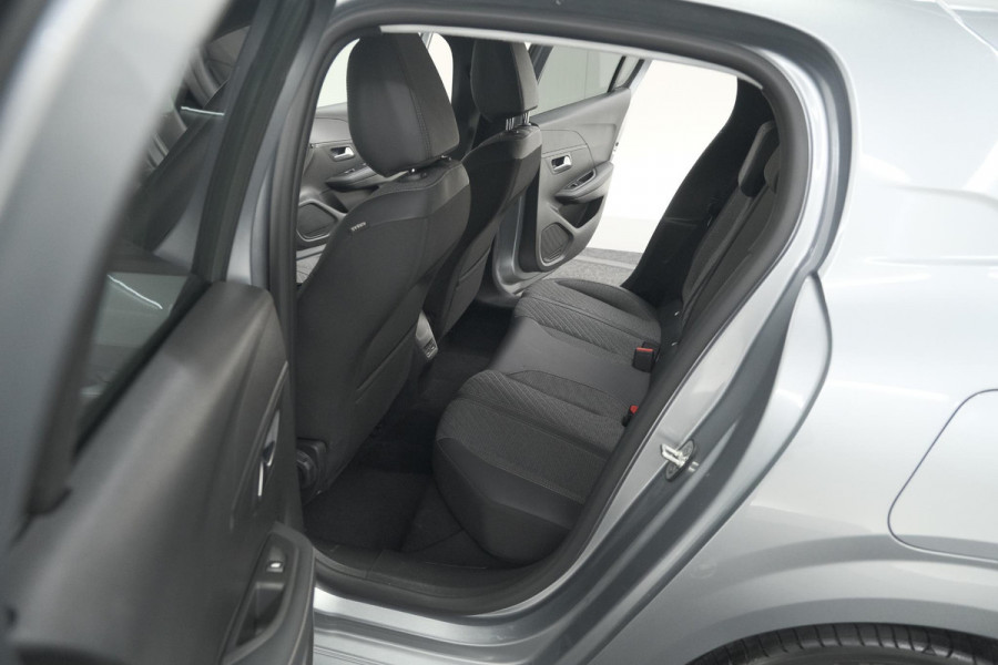 Peugeot 208 PureTech 100 Allure Pack | NIEUW MODEL | Apple CarPlay | Parkeersensoren | Climate Control