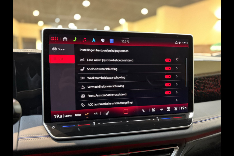 Volkswagen Tiguan 1.5 eTSI R-Line|Keyless|360 camera|Sfeer|Stoel Verwarming|