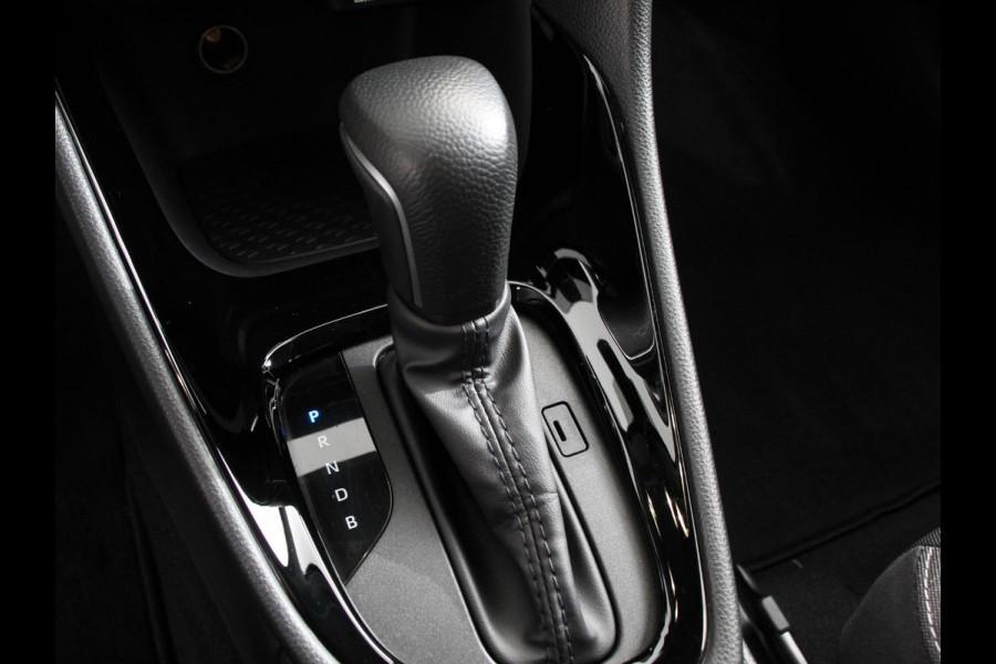 Toyota Yaris 1.5 Hybrid Dynamic Automaat Climate control Cruise control adaptieve LED Achteruitrijcamera Lane assist Apple Carplay / Android Auto