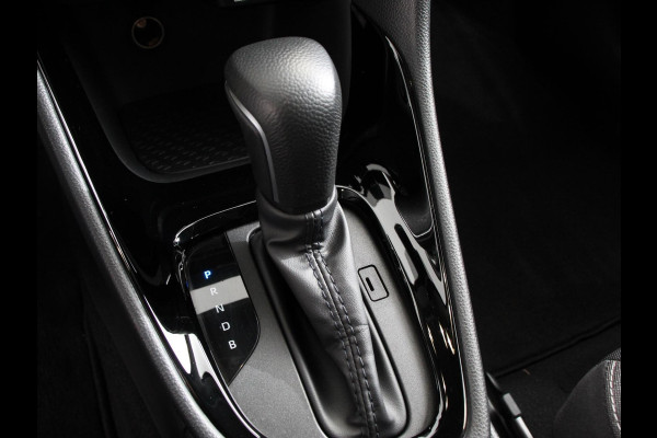 Toyota Yaris 1.5 Hybrid Dynamic Automaat Climate control Cruise control adaptieve LED Achteruitrijcamera Lane assist Apple Carplay / Android Auto