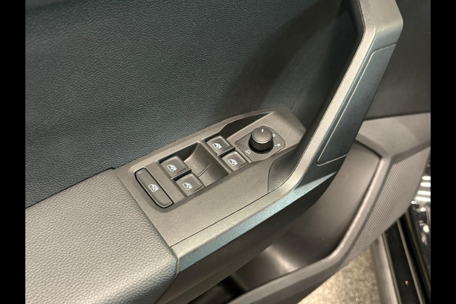 Seat Arona 1.0 TSI 110pk Automaat Style Business Connect Climate Control Navigatie Apple Carplay/Android Auto  Cruise Control PDC Achter Lichtmetalen Velgen