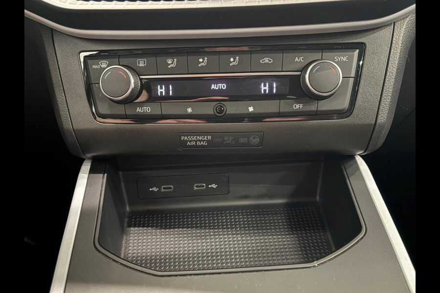 Seat Arona 1.0 TSI 110pk Automaat Style Business Connect Climate Control Navigatie Apple Carplay/Android Auto  Cruise Control PDC Achter Lichtmetalen Velgen