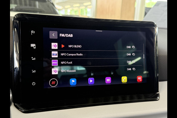 Seat Arona 1.0 TSI 110pk Automaat Style Business Connect Climate Control Navigatie Apple Carplay/Android Auto  Cruise Control PDC Achter Lichtmetalen Velgen