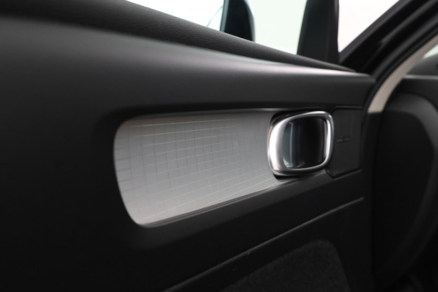 Volvo XC40 1.5 T5 Recharge Inscription Winterpack! Climate,