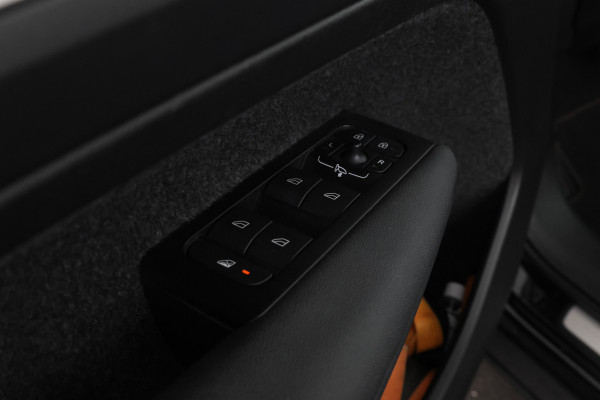 Volvo XC40 1.5 T5 Recharge Inscription Winterpack! Climate,