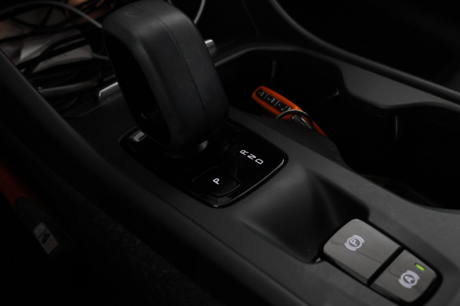 Volvo XC40 1.5 T5 Recharge Inscription Winterpack! Climate,