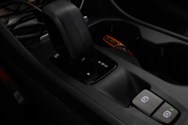 Volvo XC40 1.5 T5 Recharge Inscription Winterpack! Climate,