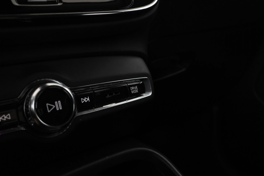 Volvo XC40 1.5 T5 Recharge Inscription Winterpack! Climate,