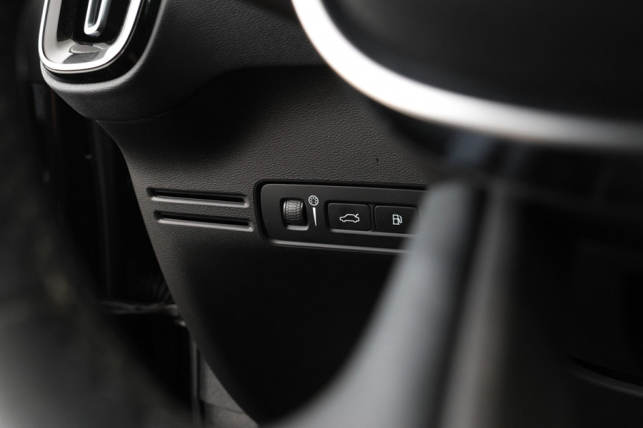 Volvo XC40 1.5 T5 Recharge Inscription Winterpack! Climate,