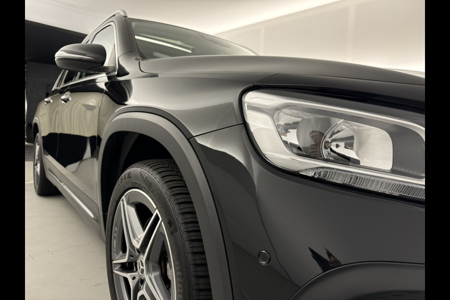 Mercedes-Benz Glb 180 AMG Business Solution Pano-dak/Dodehoek/Carplay/19'LMV