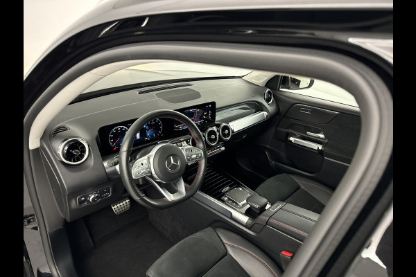 Mercedes-Benz Glb 180 AMG Business Solution Pano-dak/Dodehoek/Carplay/19'LMV